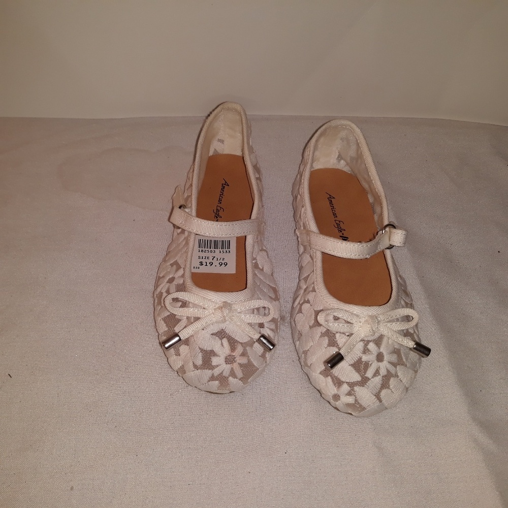 Size 7.5 girls flats